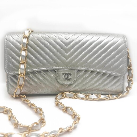 Authentic CHANEL CC Chevron Timeless Caviar Flap Wallet Chain Purse Silver Bag - Picture 2 of 14